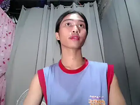 katrina bigcock69 online show from April 28, 2026, 12:43 pm