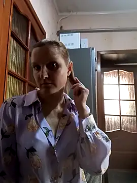 Snapshot of SusanGold9211 chatting on March 6, 2026, 8:55 am SusanGold9211 online show from March 6, 2026, 8:55 am