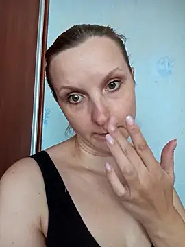 Snapshot of SusanGold9211 chatting on March 9, 2026, 9:46 am SusanGold9211 online show from March 9, 2026, 9:46 am