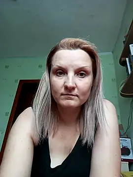 SusanGold9211 online show from March 21, 2026, 9:58 am