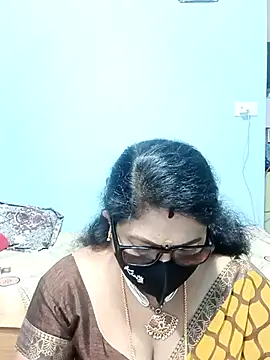 Kannadasexywifes online show from May 7, 2026, 5:18 pm