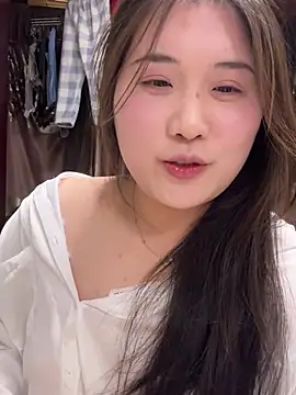 HHll7796 online show from March 12, 2026, 2:23 pm