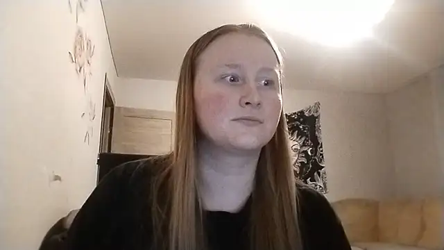 AnikaLipps online show from May 16, 2026, 12:40 am