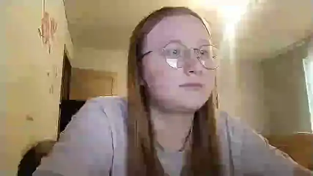 AnikaLipps online show from July 5, 2026, 5:53 pm