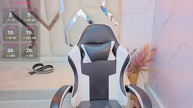 emily  tp online show from March 4, 2026, 2:50 am