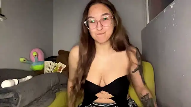 YettaUrive online show from March 25, 2026, 2:34 pm