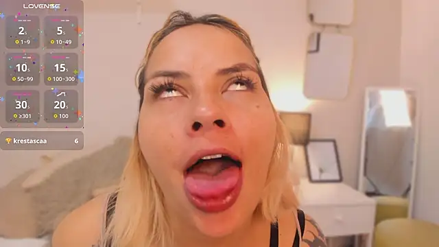 ScarleetBunny online show from March 7, 2026, 11:18 am