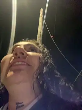 ZoE-sweettt online show from April 20, 2026, 12:02 am