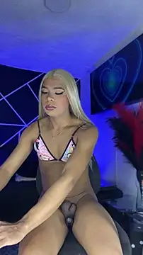 Snapshot of ThaliGirl21 chatting on July 13, 2026, 1:52 am ThaliGirl21 online show from July 13, 2026, 1:52 am