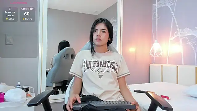 emily cute4u online show from March 11, 2026, 9:21 pm