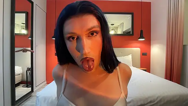 NinaFox69 online show from April 1, 2026, 12:33 am