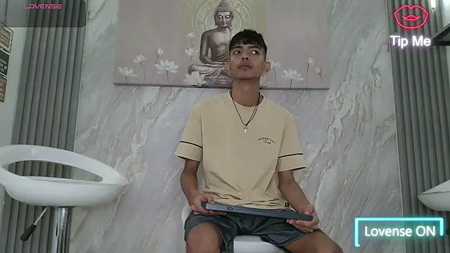 KITTY BOSH online show from April 20, 2026, 1:14 pm