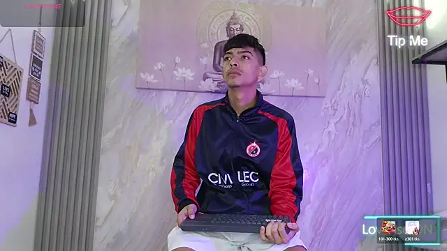 KITTY BOSH online show from April 22, 2026, 1:23 pm