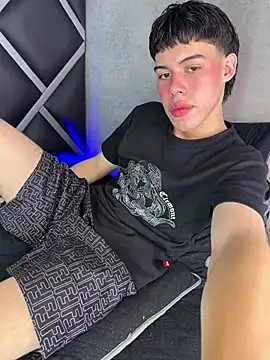 Lucian-greyy online show from February 21, 2026, 4:13 am