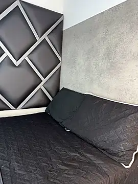 Lucian-greyy online show from March 6, 2026, 4:42 am