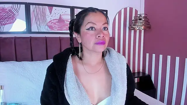 Saray Becker  online show from March 20, 2026, 3:33 am