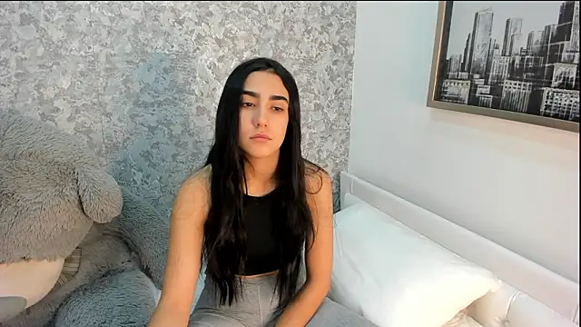 Anika H online show from March 25, 2026, 12:11 pm