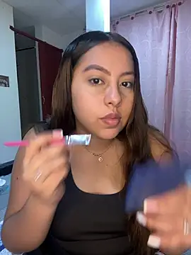 Snapshot of Emiily_joee_ chatting on June 26, 2026, 3:22 am Emiily joee online show from June 26, 2026, 3:22 am