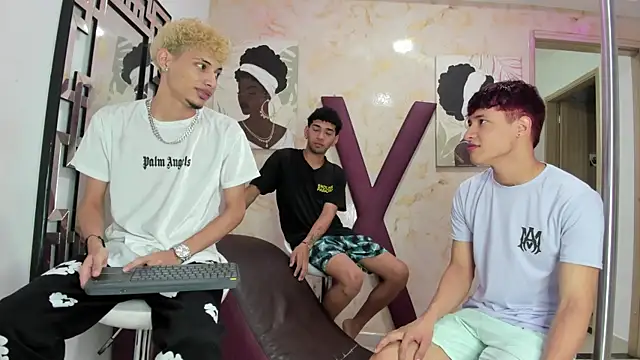 YOUNG BOYS HELL online show from June 5, 2026, 1:12 am