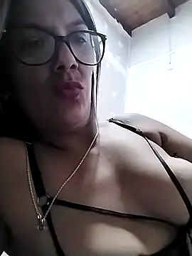 Silreinadorada online show from April 21, 2026, 12:00 pm