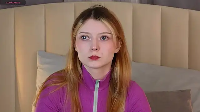 AlyssFrost online show from April 23, 2026, 1:51 am