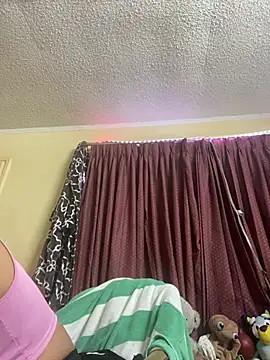 Blasiandoll2222 online show from February 20, 2026, 5:04 am