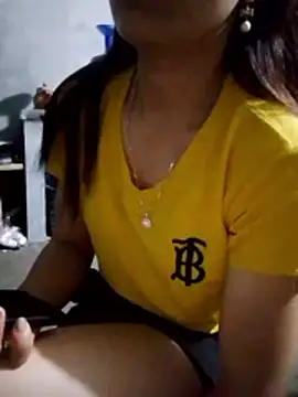 Thobaby112 online show from April 15, 2026, 9:37 pm