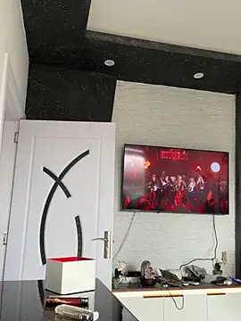 MonChery online show from February 15, 2026, 8:46 am