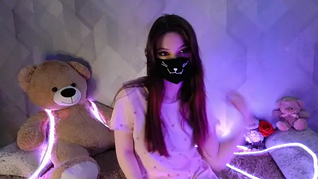 llonaMask online show from February 27, 2026, 8:36 am