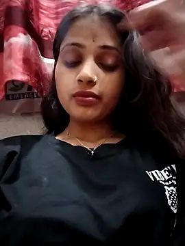 samayra1144 online show from February 22, 2026, 6:17 pm