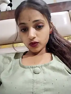 samayra1144 online show from April 18, 2026, 7:18 pm