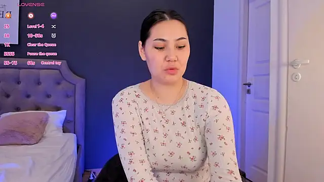 Lina Loon online show from April 2, 2026, 11:30 am