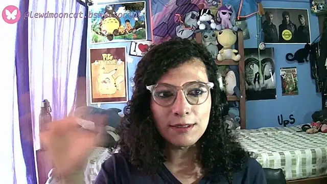 Snapshot of lewd_mooncat chatting on May 5, 2026, 9:34 pm lewd mooncat online show from May 5, 2026, 9:34 pm