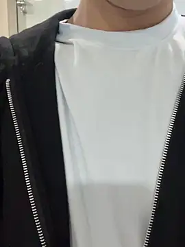 PerlaRogerss  online show from March 20, 2026, 10:42 am