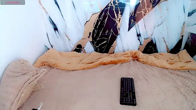 Sofia HotSexi online show from March 9, 2026, 5:28 pm