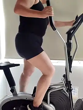 KamiSspencer online show from March 5, 2026, 1:29 pm