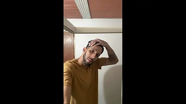 Karim mansur online show from April 4, 2026, 2:54 am