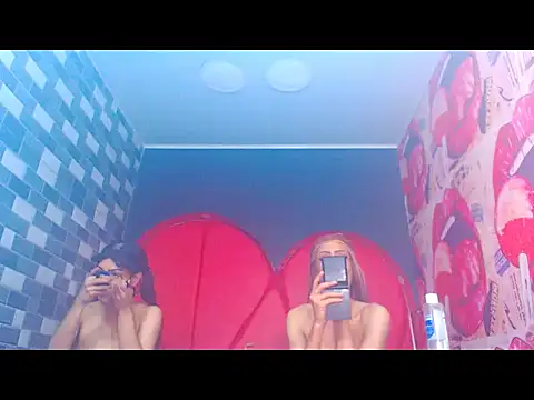 charlottxjuless online show from February 20, 2026, 2:06 pm