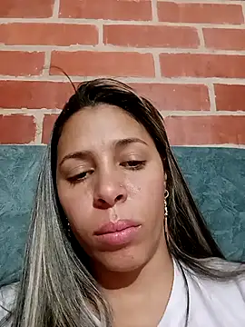 kiki milu online show from May 1, 2026, 10:58 pm