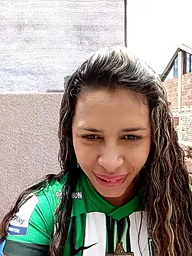 kiki milu online show from May 12, 2026, 4:48 pm