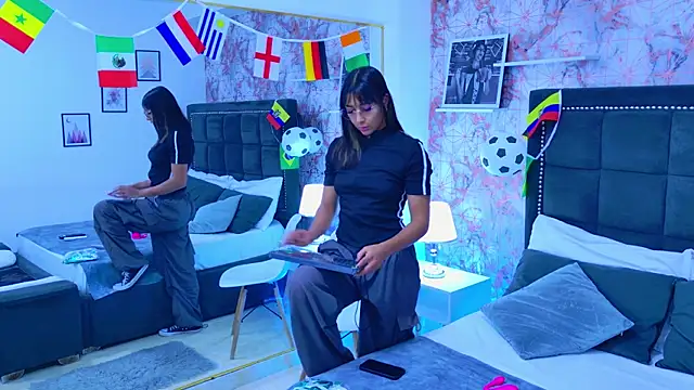 Raven Gloomy online show from July 15, 2026, 12:21 pm