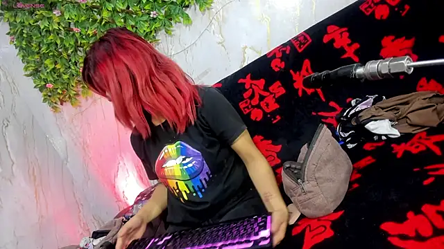 Snapshot of Jasmine_Starr_ chatting on July 22, 2026, 1:47 pm Jasmine Starr online show from July 22, 2026, 1:47 pm