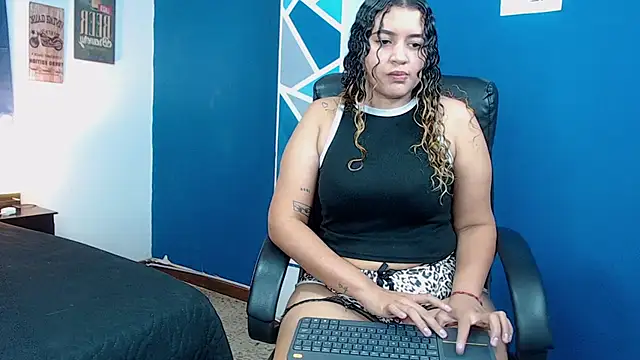 goodgirlxxl online show from February 23, 2026, 2:09 am