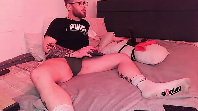 Masterjayb80 online show from February 15, 2026, 2:52 am