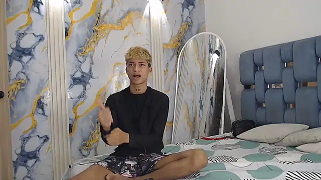 GOLD BOYS online show from April 21, 2026, 1:28 pm