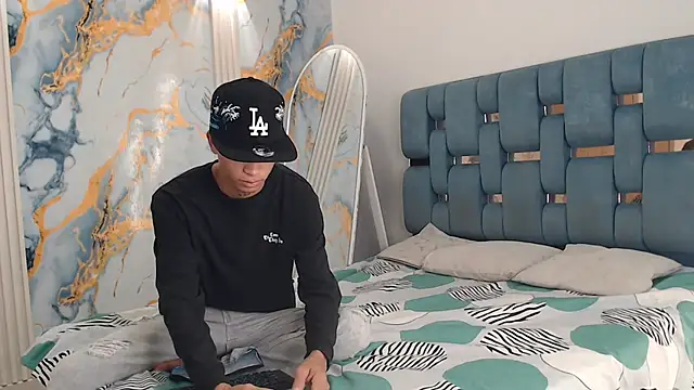 GOLD BOYS online show from April 24, 2026, 1:24 pm