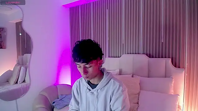 Aiden Rivers  online show from March 1, 2026, 1:02 pm