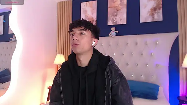 Aiden Rivers  online show from April 21, 2026, 12:55 pm