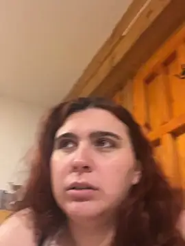 Sandragll online show from April 21, 2026, 11:29 pm