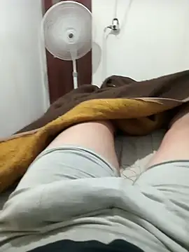 Snapshot of kevlif chatting on February 18, 2026, 3:13 am kevlif online show from February 18, 2026, 3:13 am